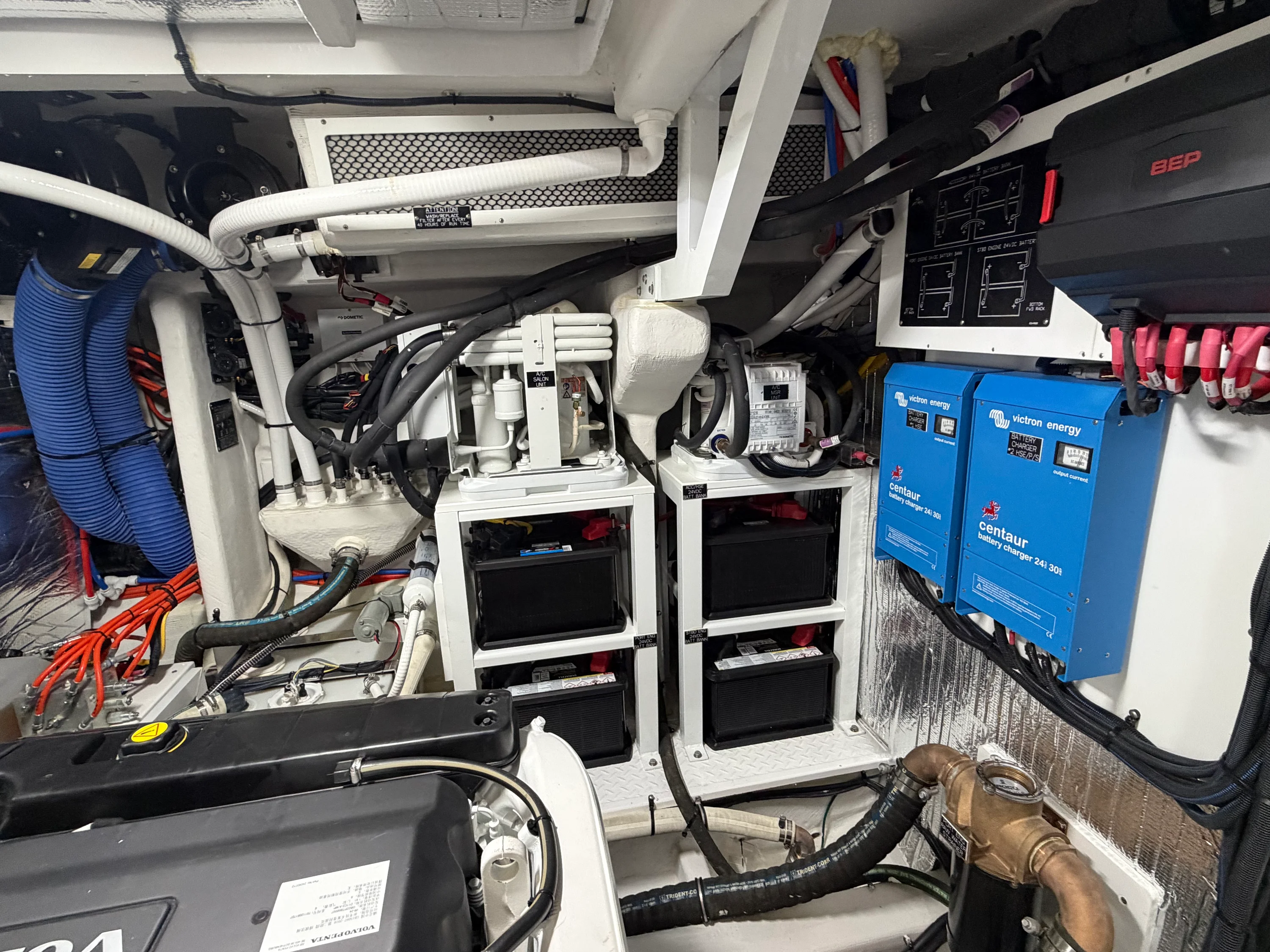 2026 Cruisers Yachts 57 FLY Image Thumbnail #93