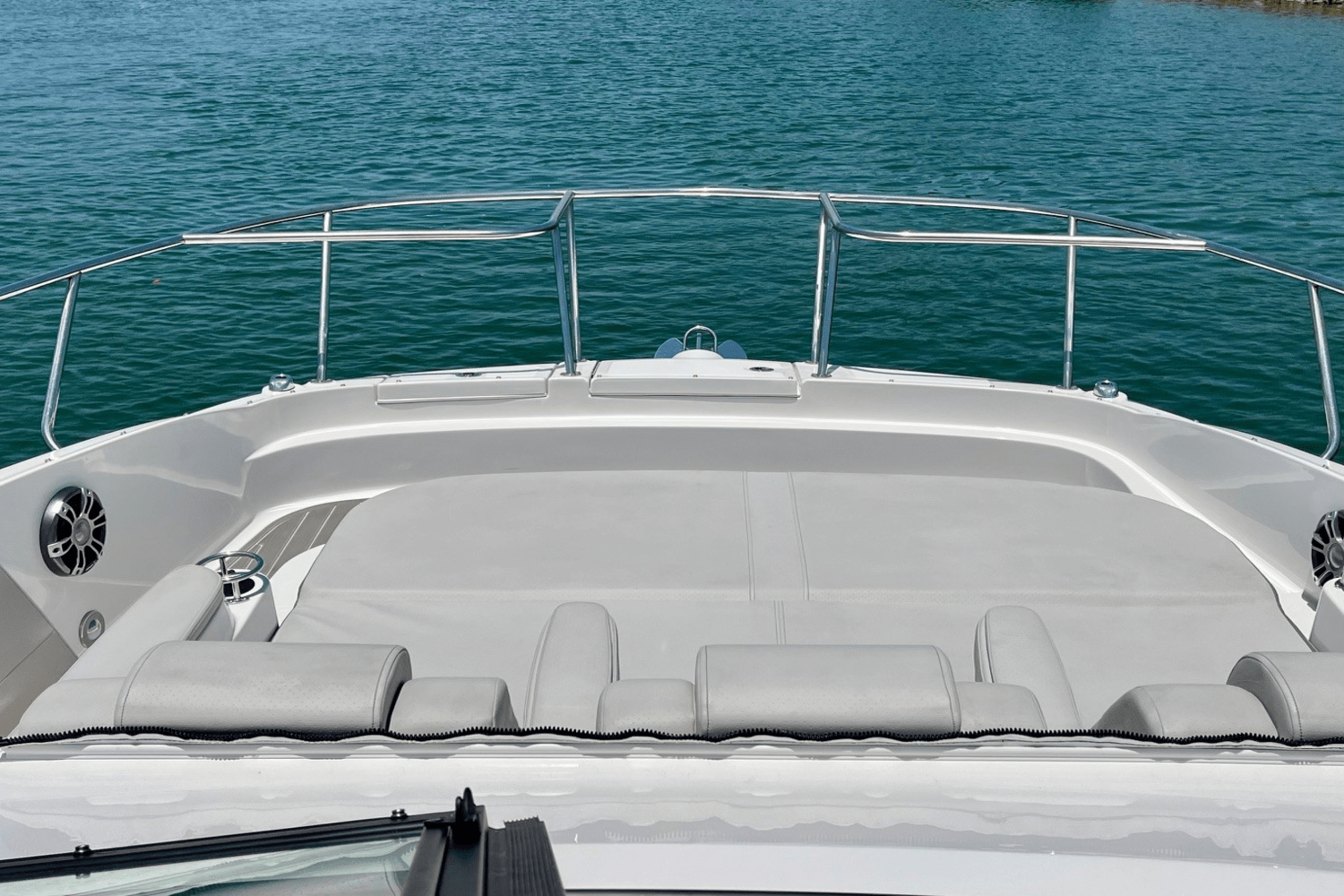 2024 Sea Ray 320 SUNDANCER Image Thumbnail #25