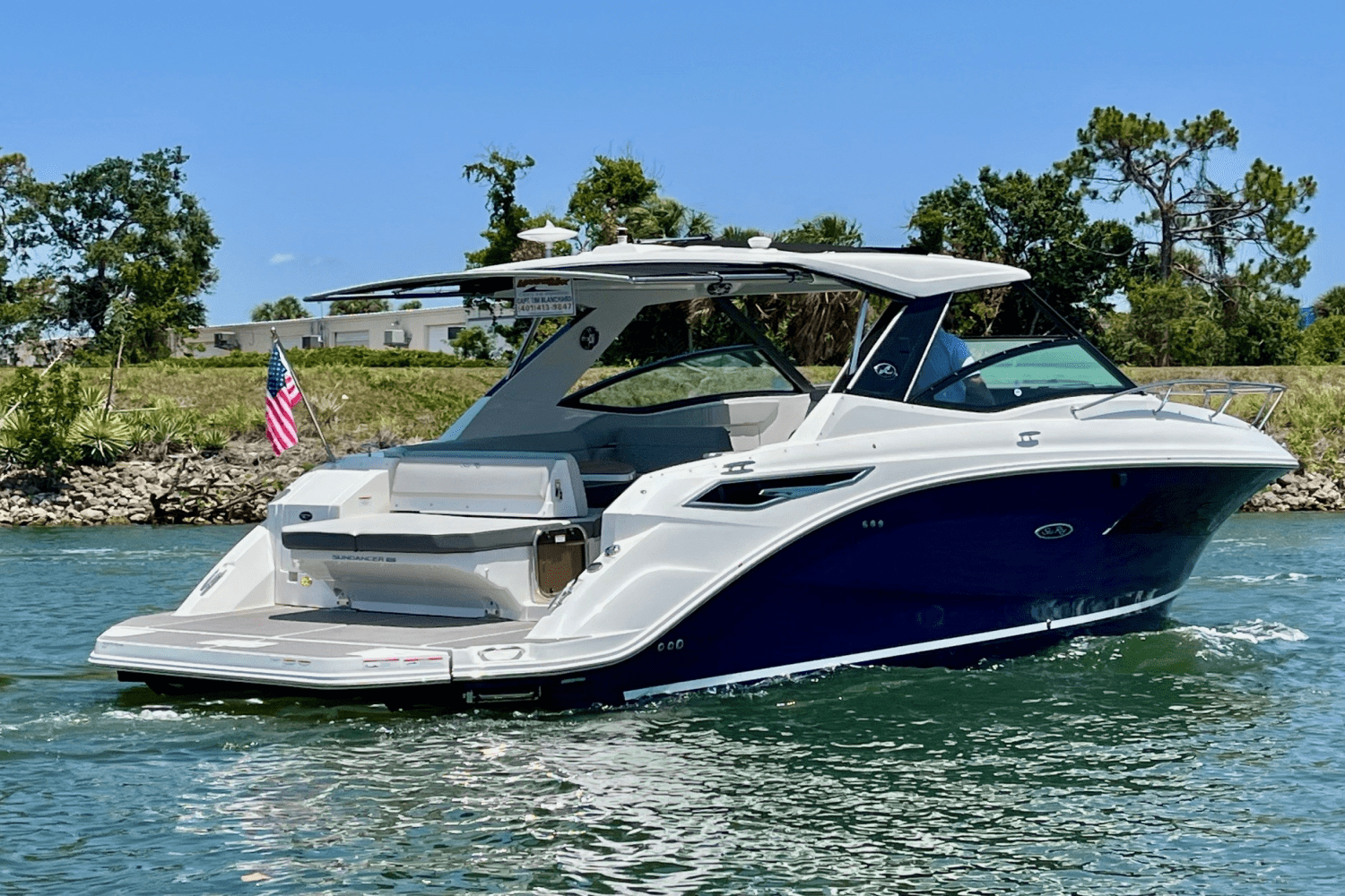 2024 Sea Ray 320 SUNDANCER Image Thumbnail #8