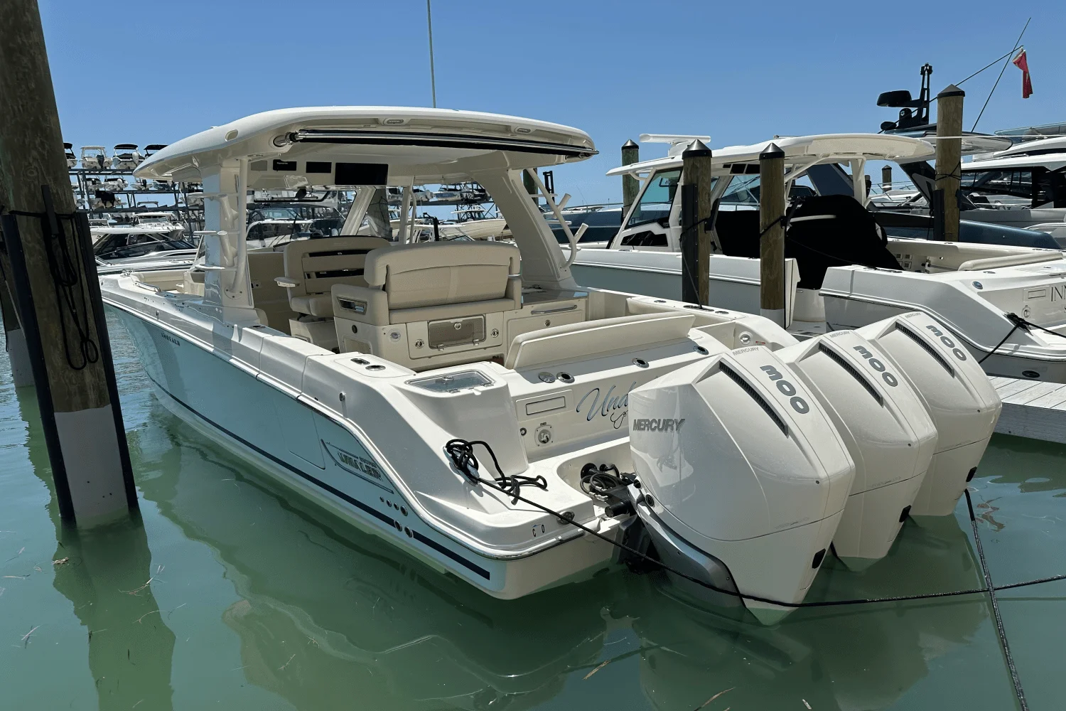 2023 Boston Whaler 350 REALM Image Thumbnail #8