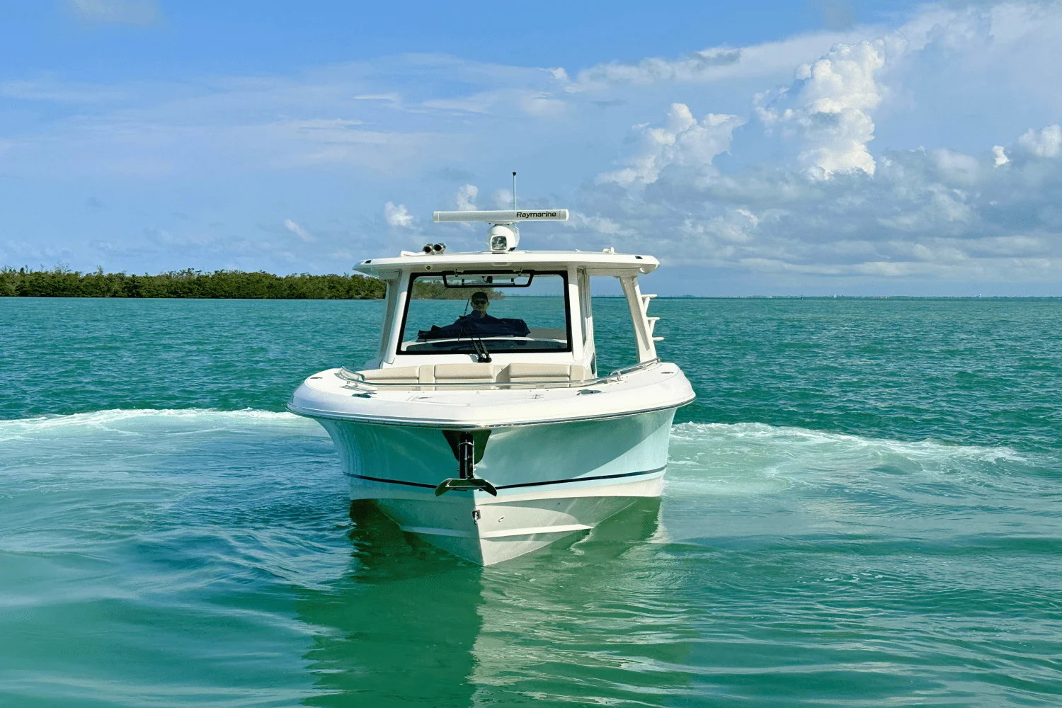 2023 Boston Whaler 350 REALM Image Thumbnail #5