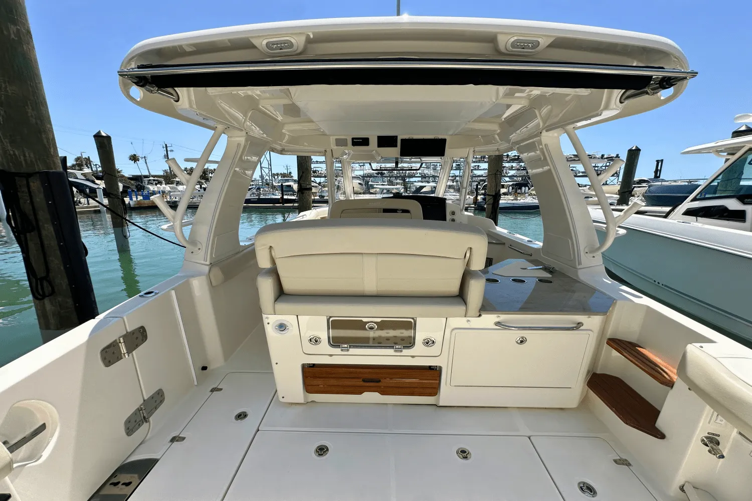2023 Boston Whaler 350 REALM Image Thumbnail #19