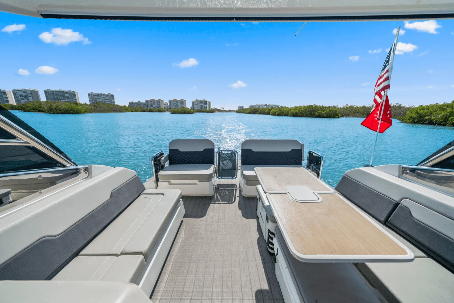 2022 Aquila 32 Image Thumbnail #16