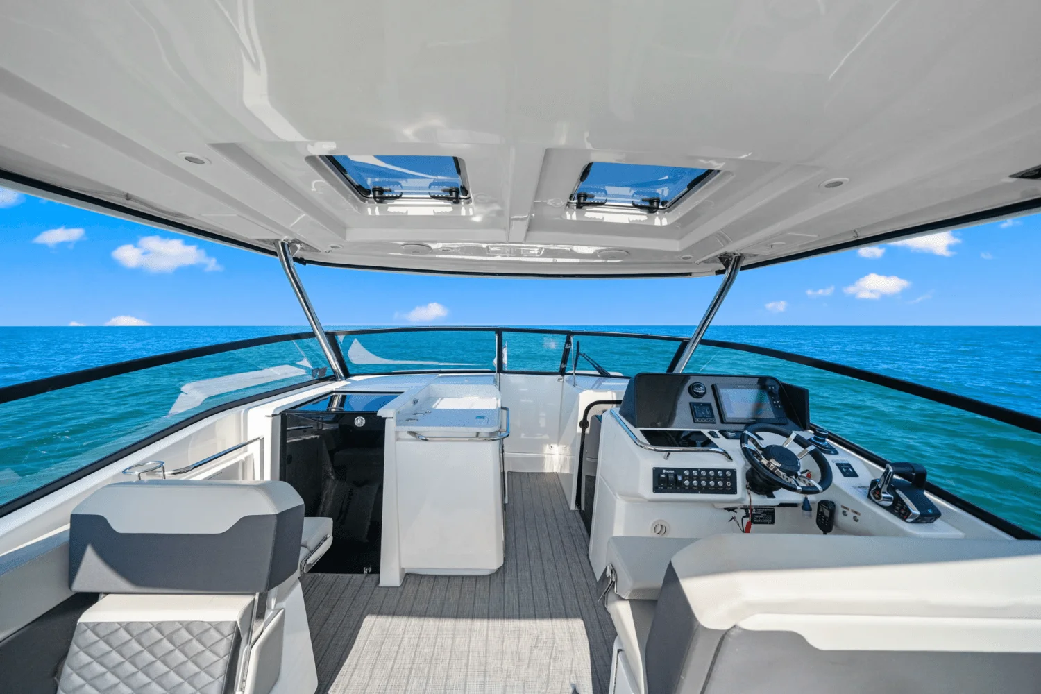 2022 Aquila 32 Image Thumbnail #10