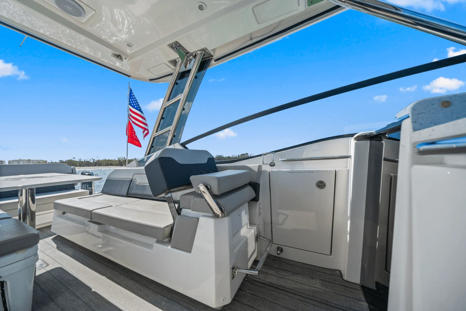 2022 Aquila 32 Image Thumbnail #24