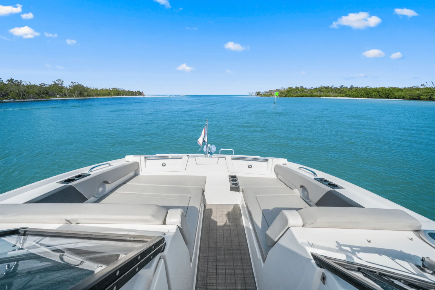 2022 Aquila 32 Image Thumbnail #18