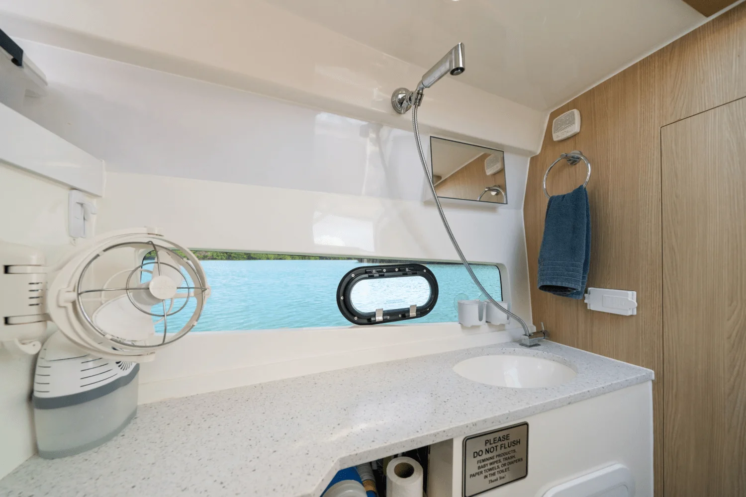 2022 Aquila 32 Image Thumbnail #38