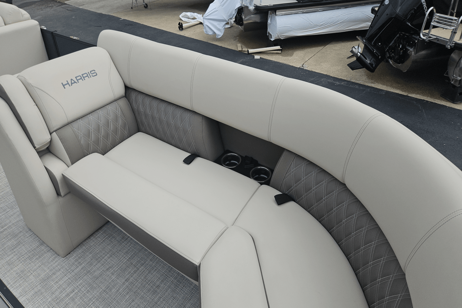 2022 Harris 230 SUNLINER Image Thumbnail #11