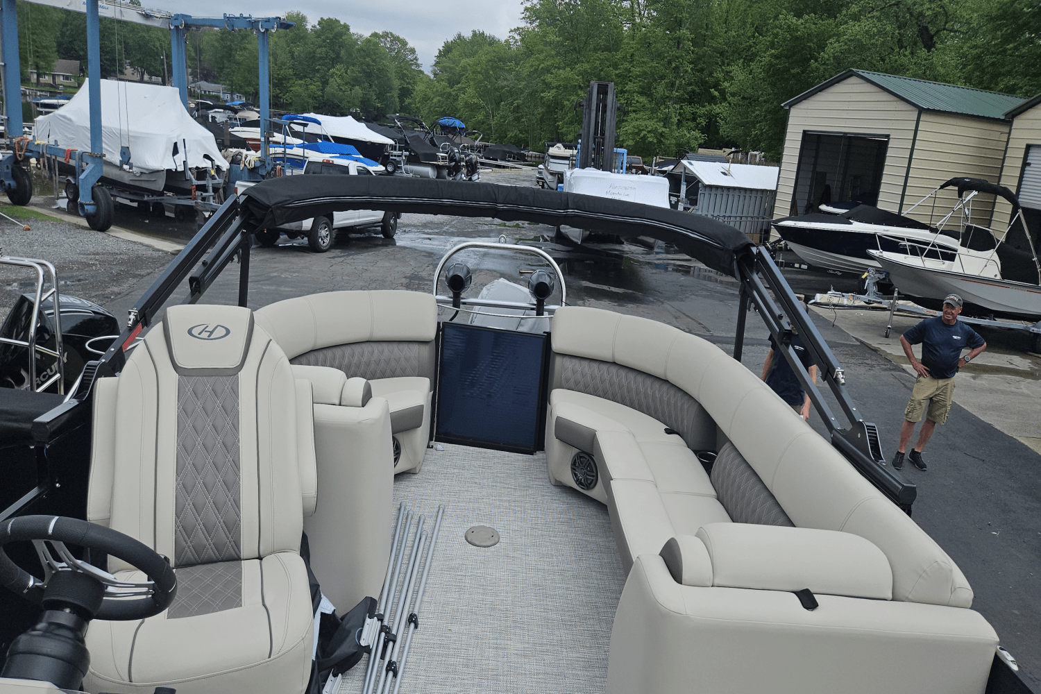 2022 Harris 230 SUNLINER Image Thumbnail #8