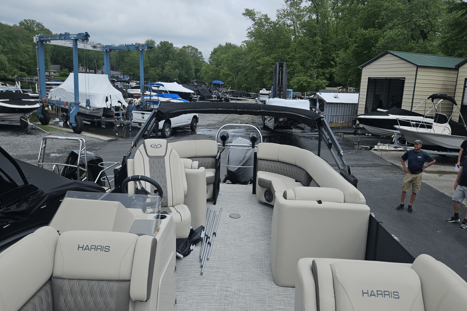 2022 Harris 230 SUNLINER Image Thumbnail #7