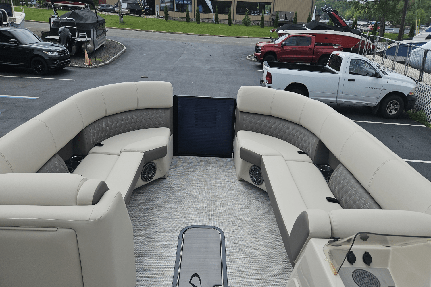 2022 Harris 230 SUNLINER Image Thumbnail #10