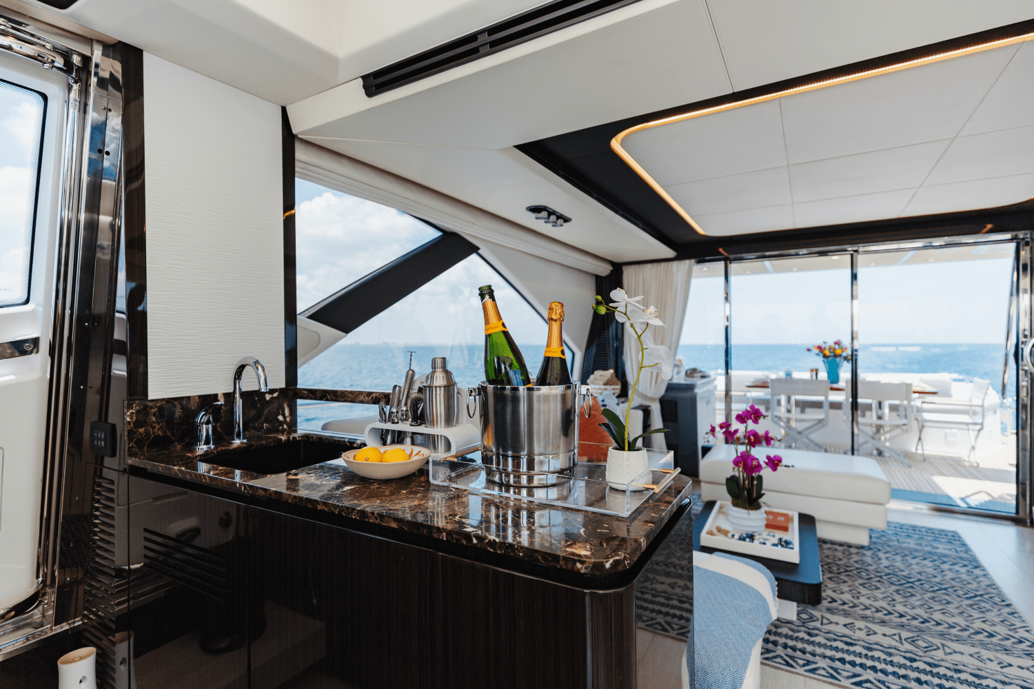 2019 Azimut 77S Image Thumbnail #44