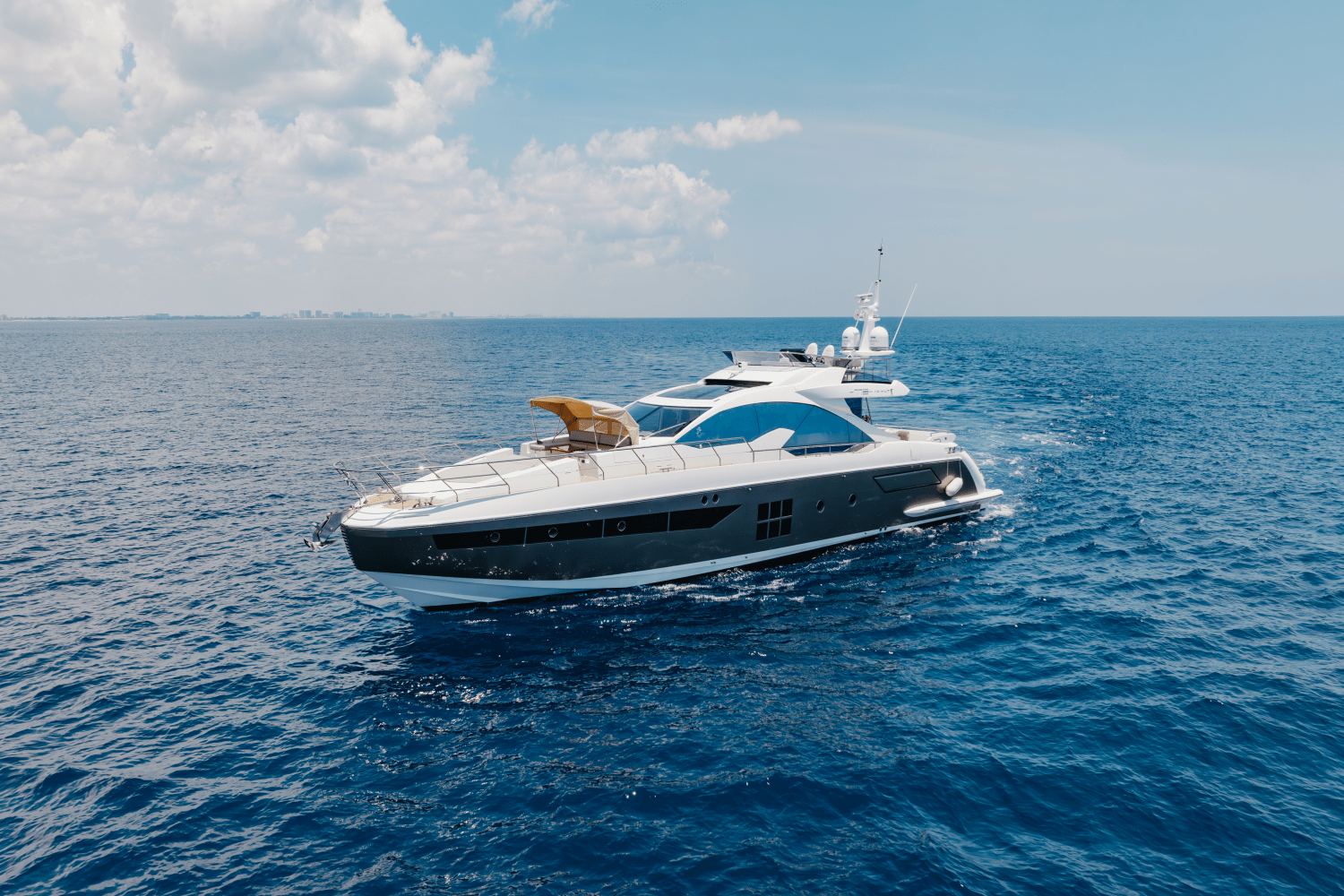 2019 Azimut 77S Image Thumbnail #2