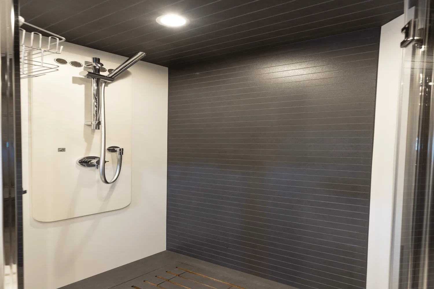 2019 Azimut
                                                             77S Image Thumbnail #26