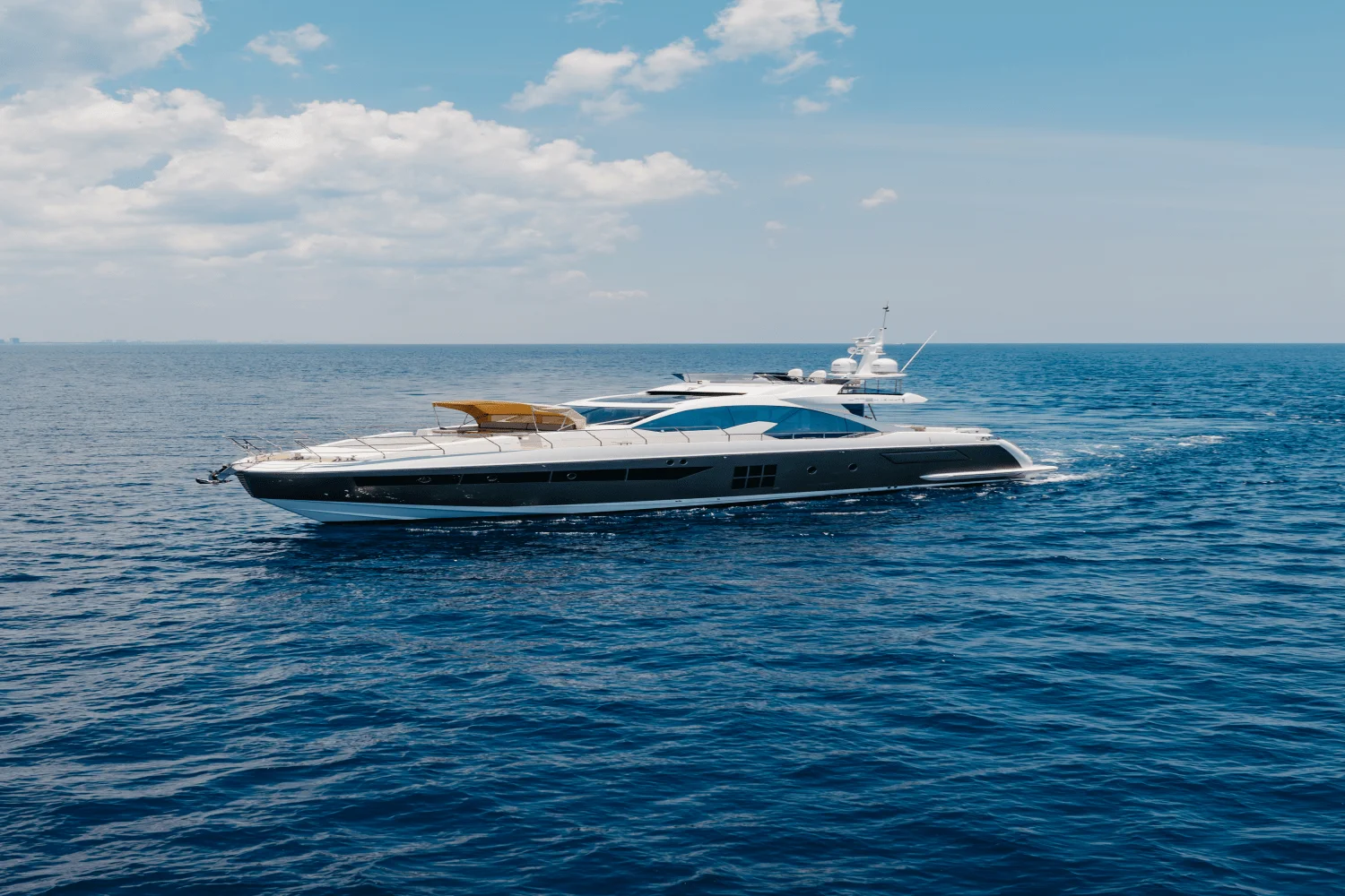 2019 Azimut
                                                             77S Image Thumbnail #11