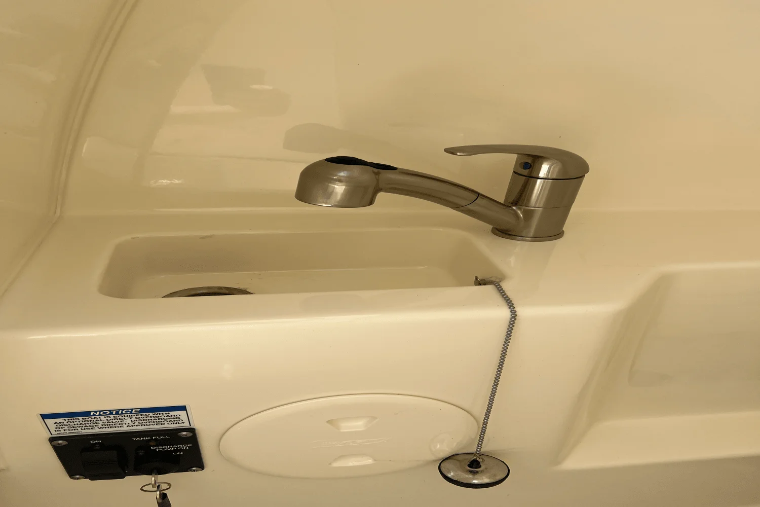 2023 Boston Whaler 240 VANTAGE Image Thumbnail #18