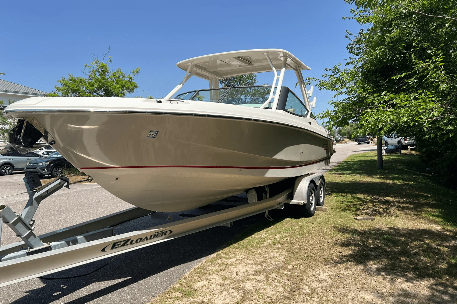 Thumbnail 3 for 2023 Boston Whaler 240 VANTAGE