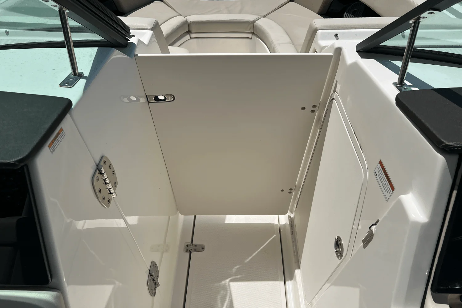 2023 Boston Whaler 240 VANTAGE Image Thumbnail #23