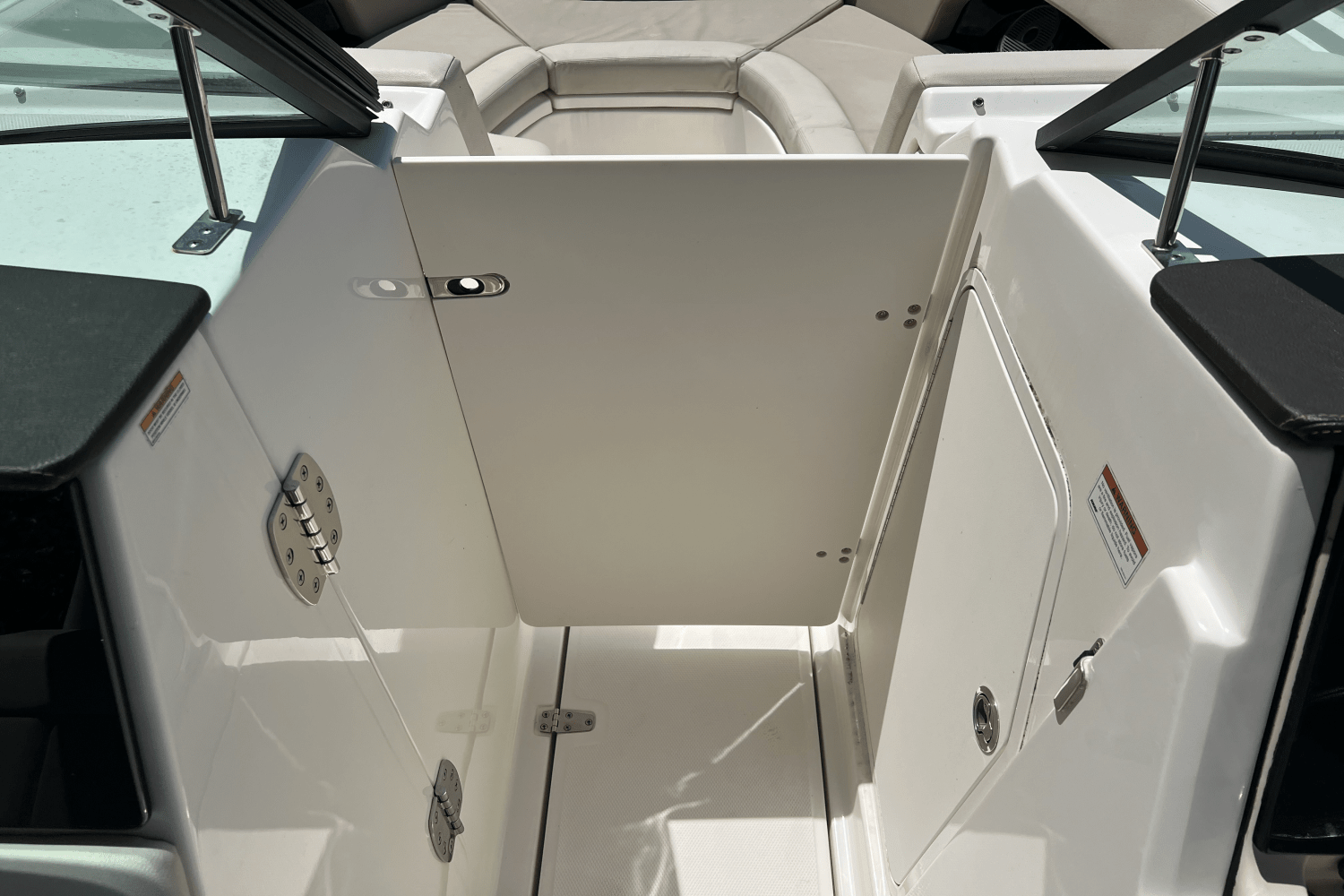 2023 Boston Whaler 240 VANTAGE Image Thumbnail #23