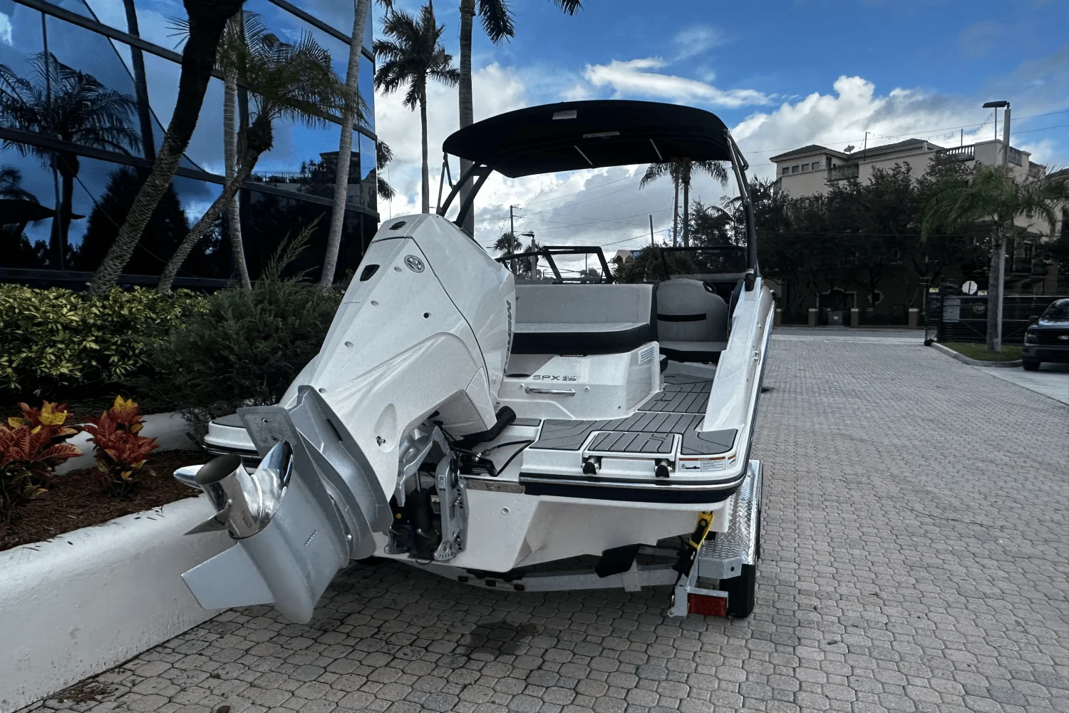 2026 Sea Ray SPX 210 Outboard Image Thumbnail #4
