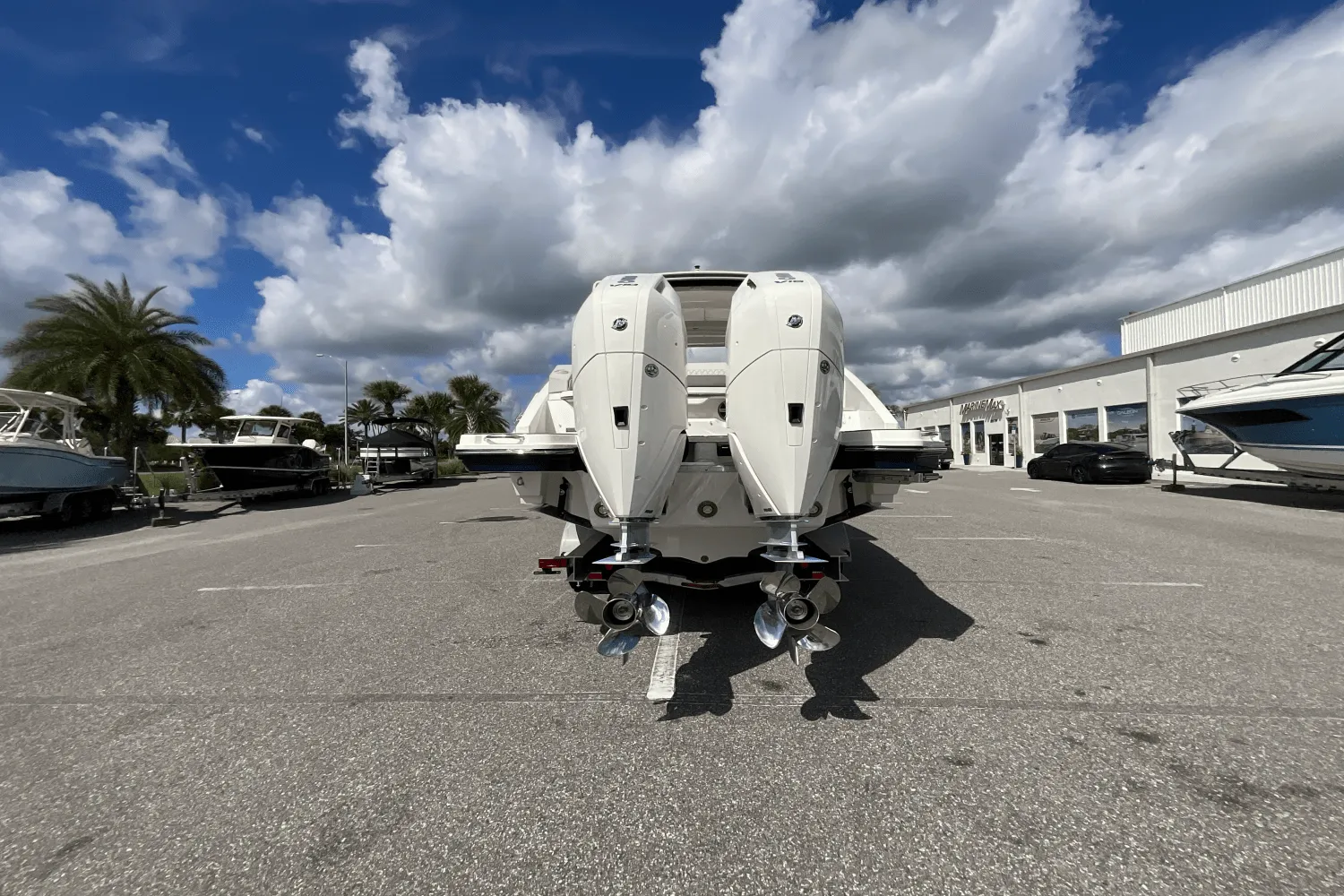 2026 Sea Ray SLX 310 Ouboard Image Thumbnail #7