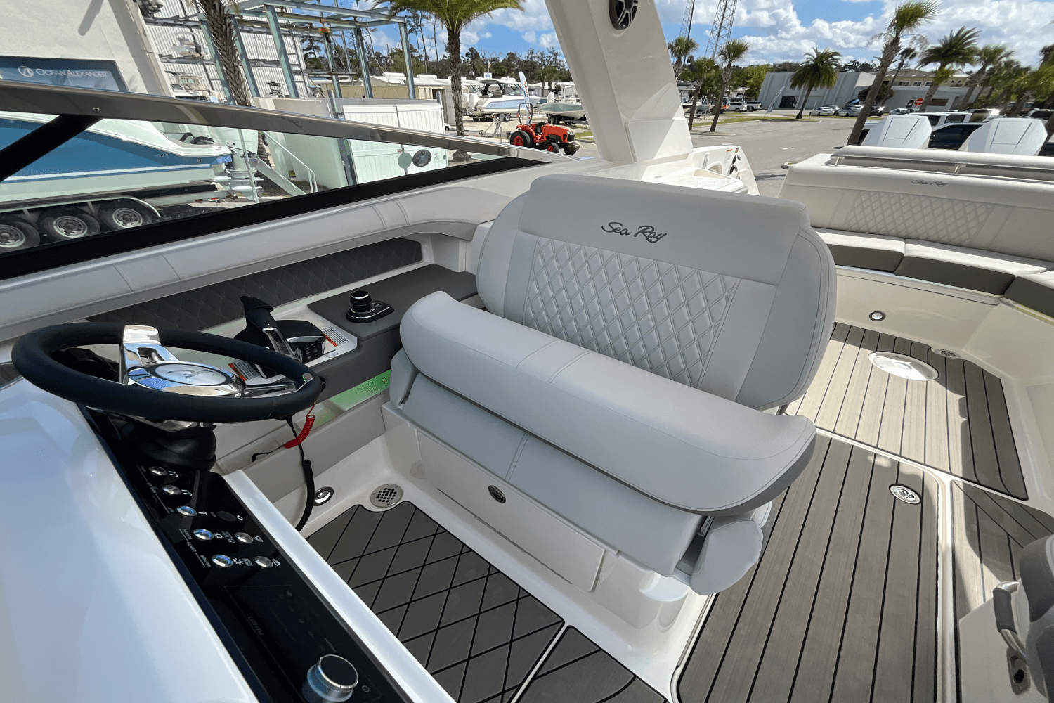 2026 Sea Ray SLX 310 Outboard Image Thumbnail #21