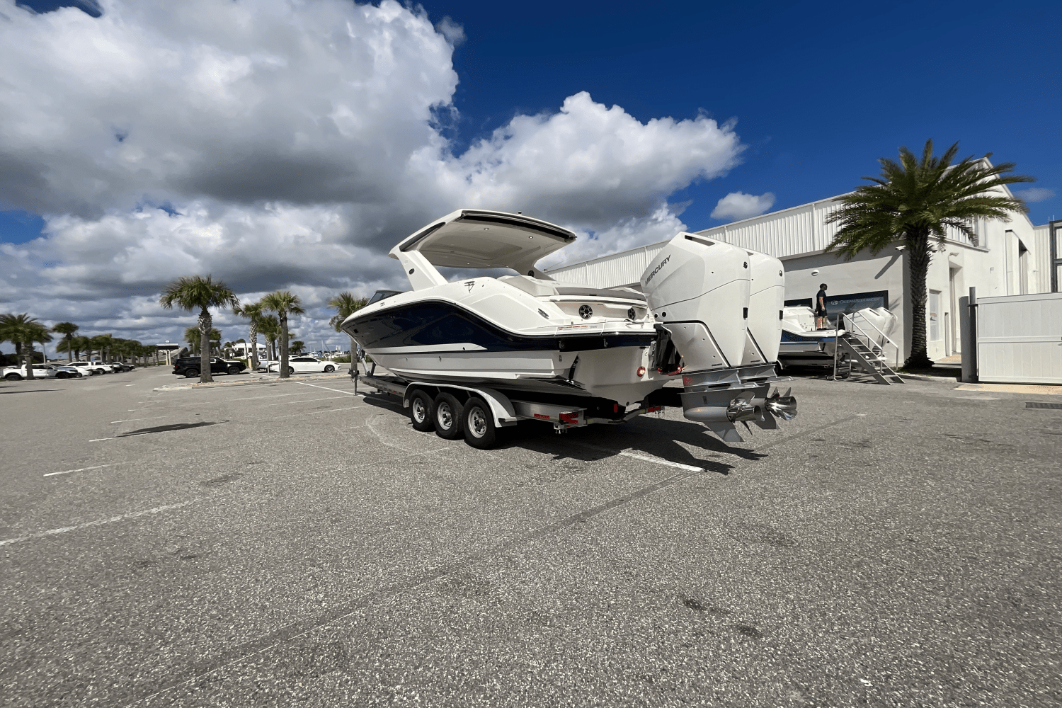 2026 Sea Ray SLX 310 Outboard Image Thumbnail #15