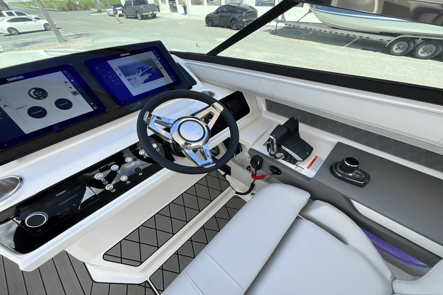 2026 Sea Ray SLX 310 Outboard Image Thumbnail #19