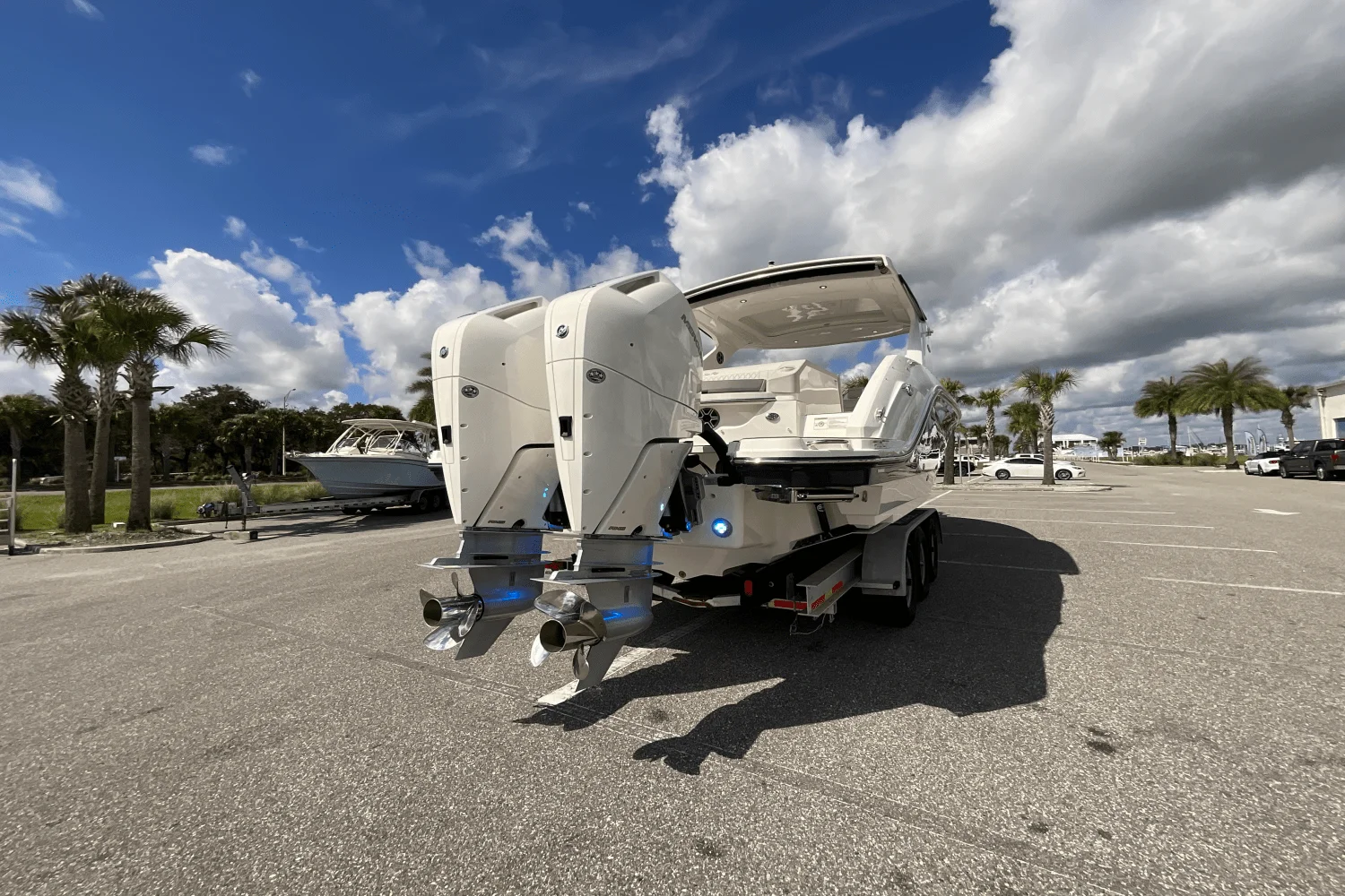 2026 Sea Ray SLX 310 Outboard Image Thumbnail #2