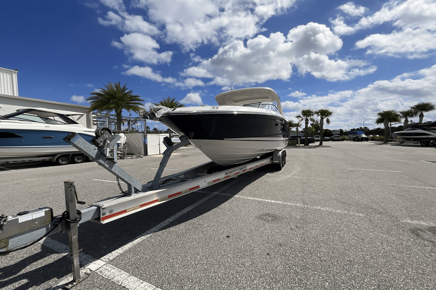2026 Sea Ray SLX 310 Ouboard Image Thumbnail #10