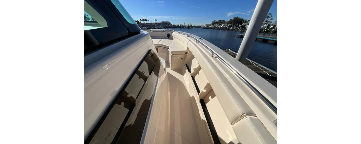 2026 Grady-White Canyon 386 Image Thumbnail #6