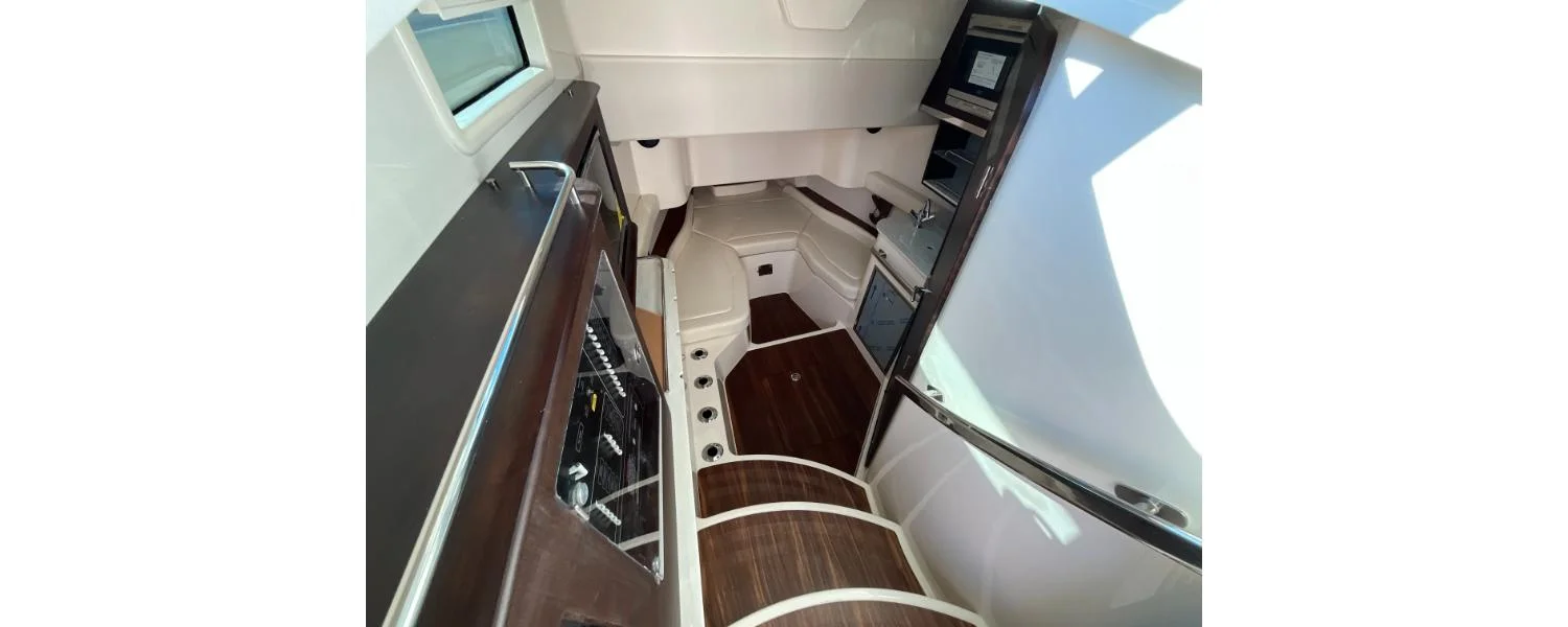 2026 Grady-White Canyon 386 Image Thumbnail #12