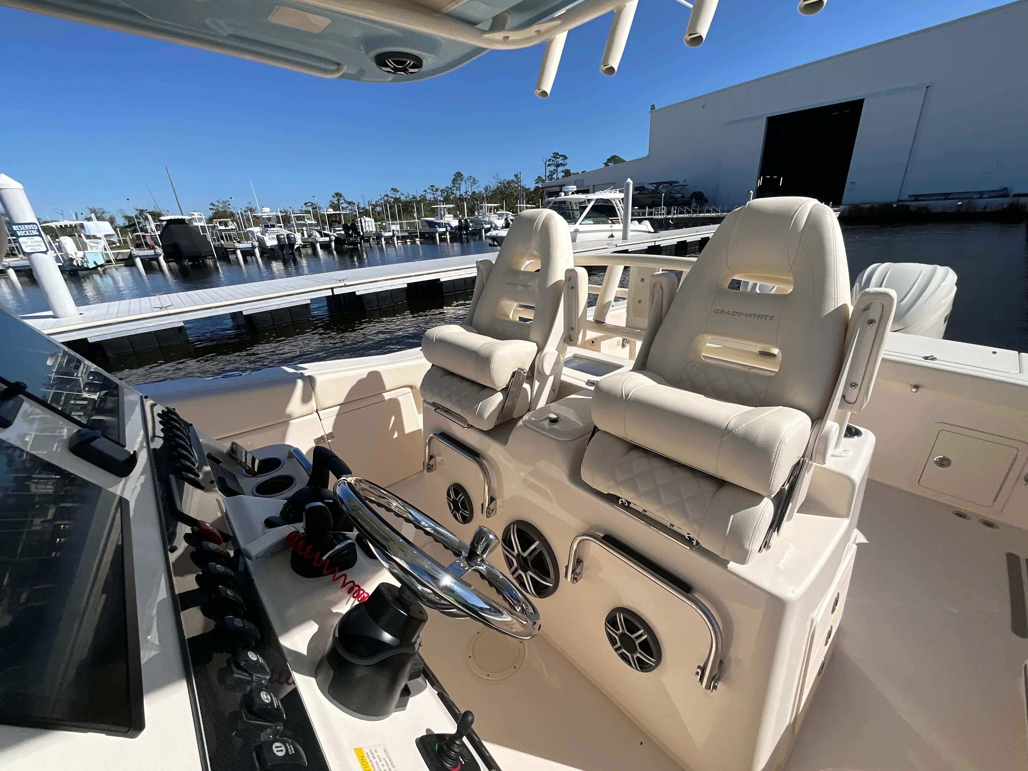 2026 Grady-White Canyon 306 Image Thumbnail #7