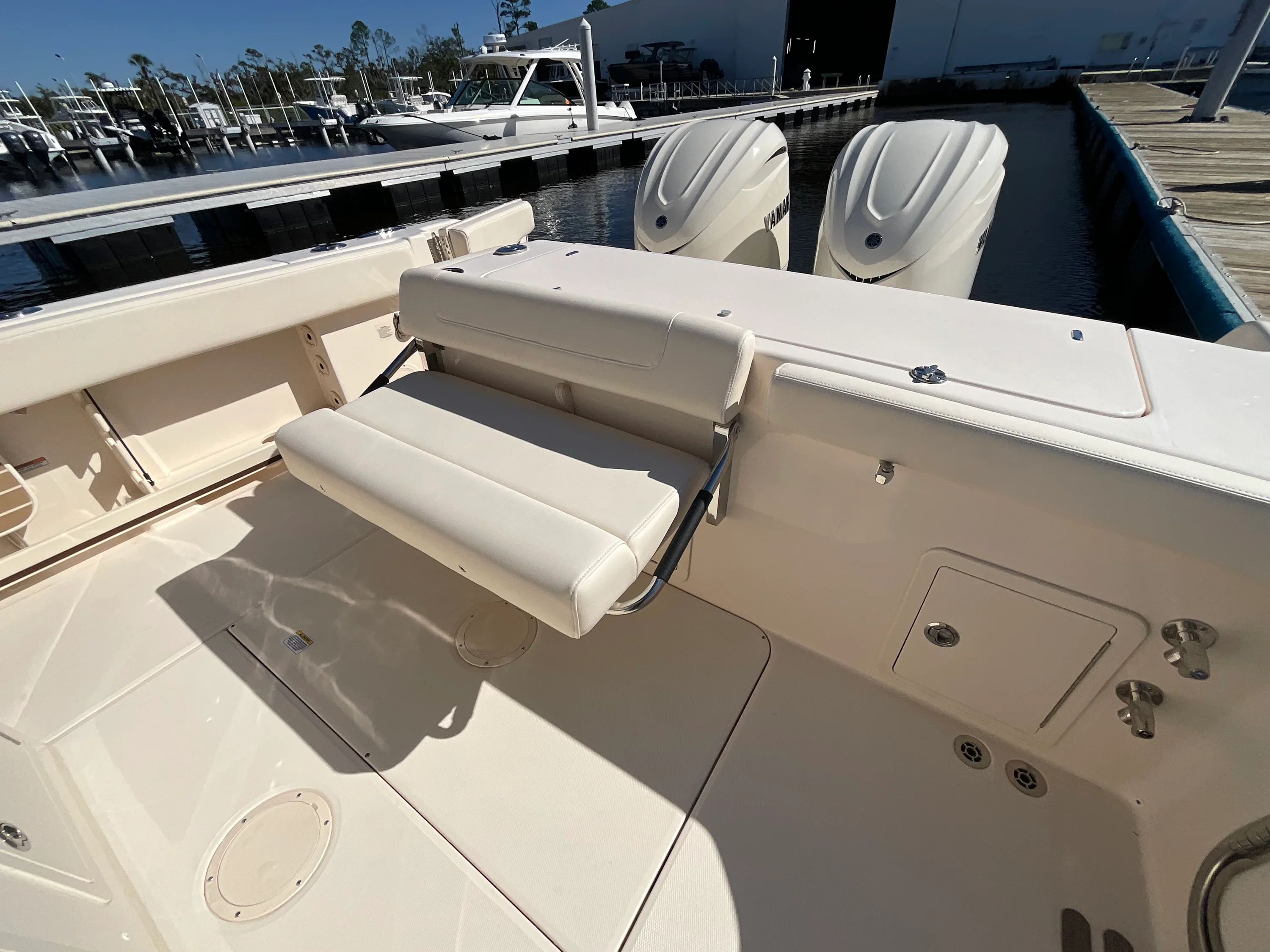 2026 Grady-White Canyon 306 Image Thumbnail #6