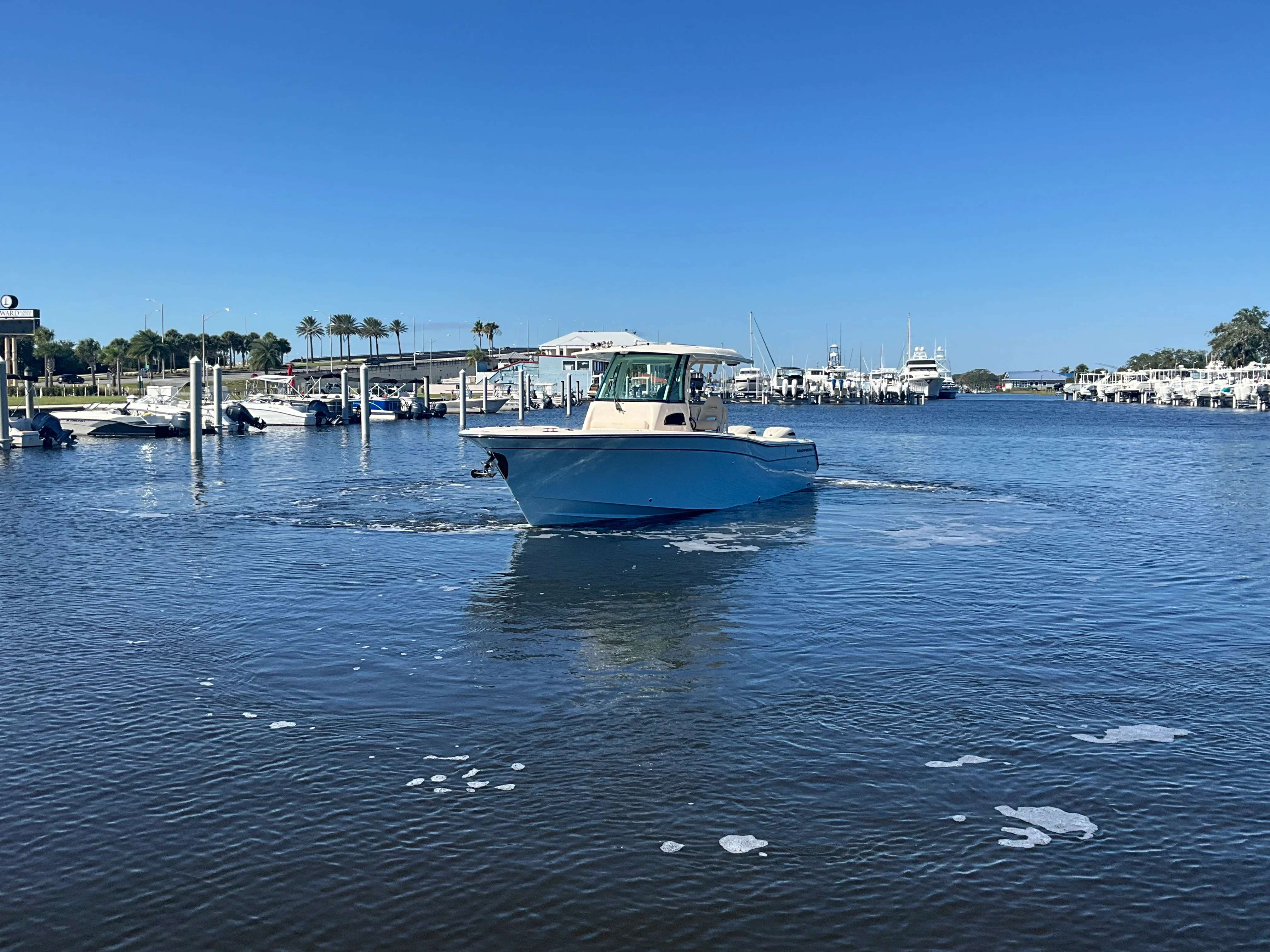 2026 Grady-White Canyon 306 Image Thumbnail #3