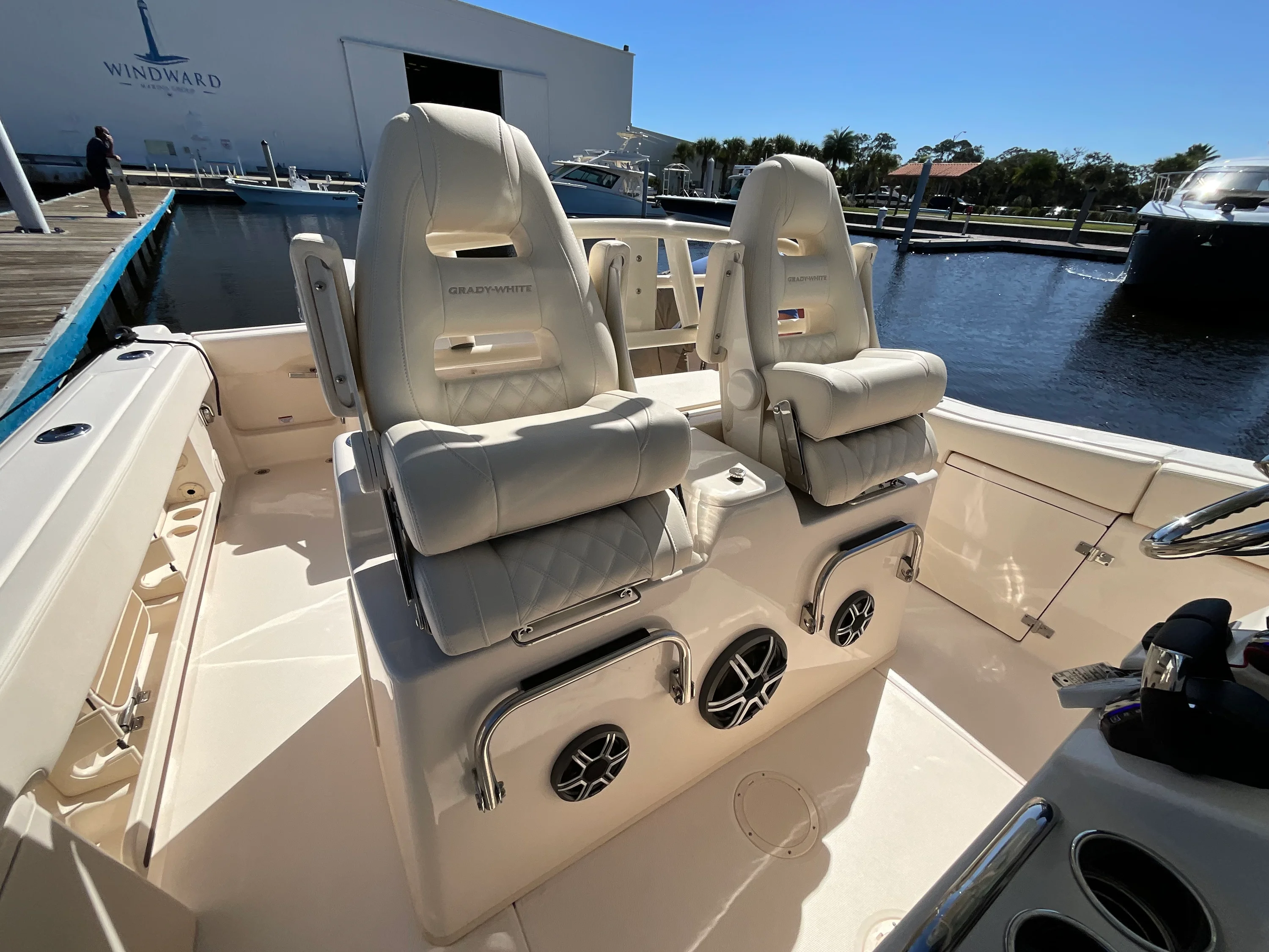 2026 Grady-White Canyon 306 Image Thumbnail #17