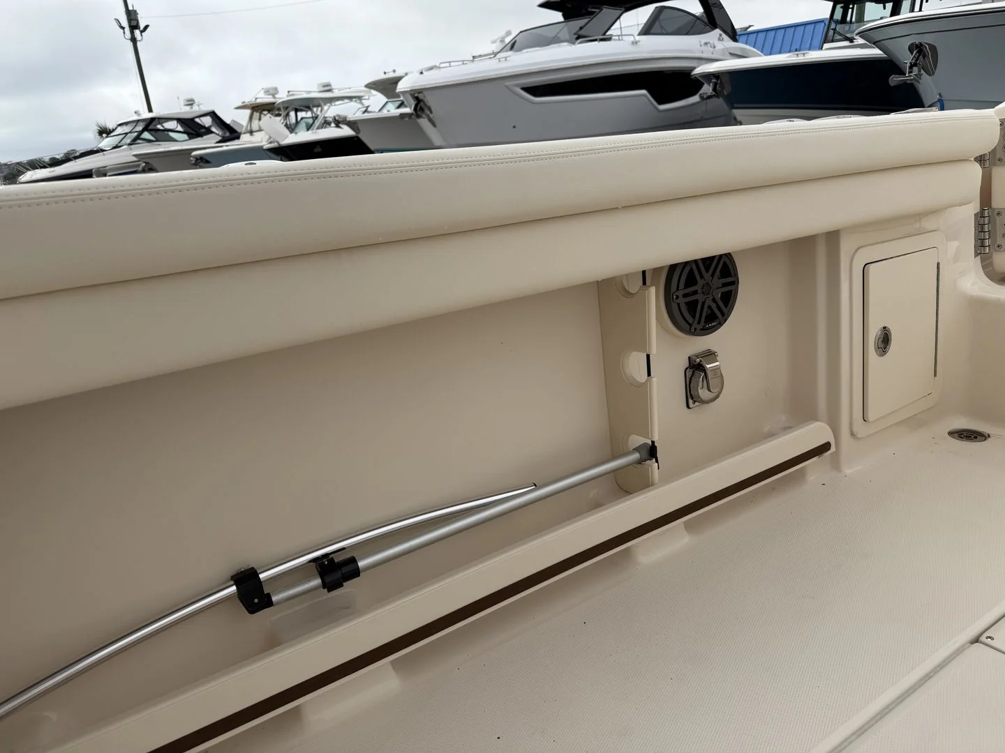 2026 Grady-White Freedom 275 Image Thumbnail #12