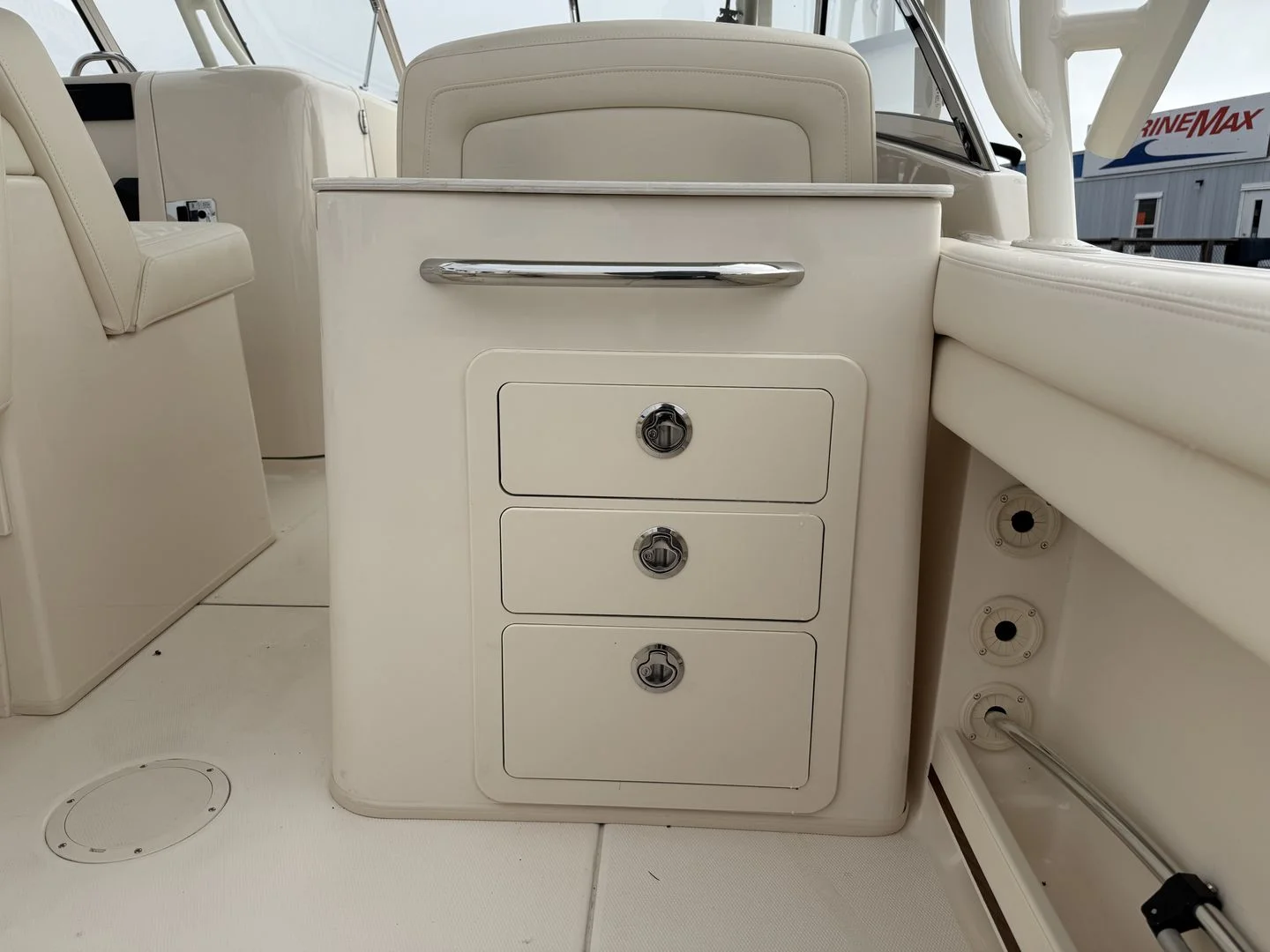 2026 Grady-White Freedom 275 Image Thumbnail #18