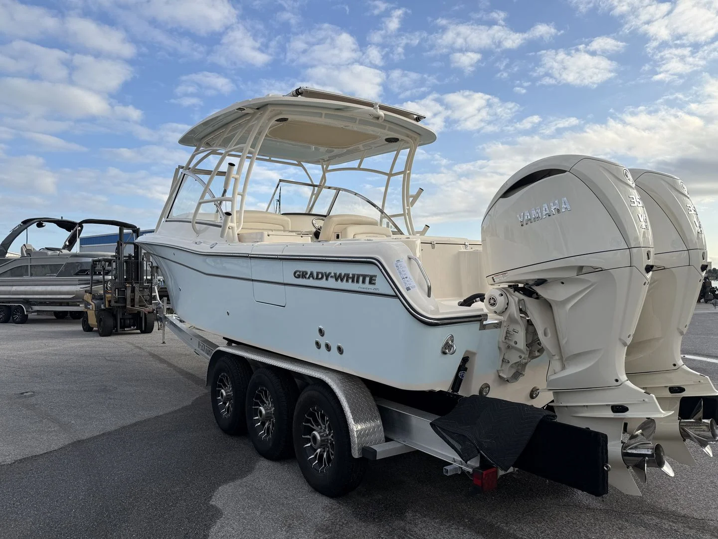 2026 Grady-White Freedom 285 Image Thumbnail #2
