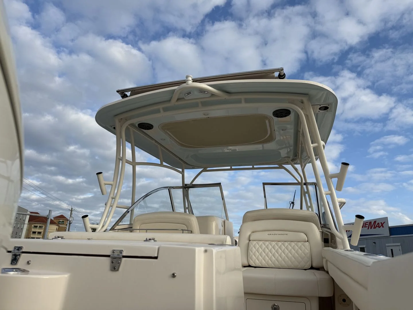 2026 Grady-White Freedom 285 Image Thumbnail #11