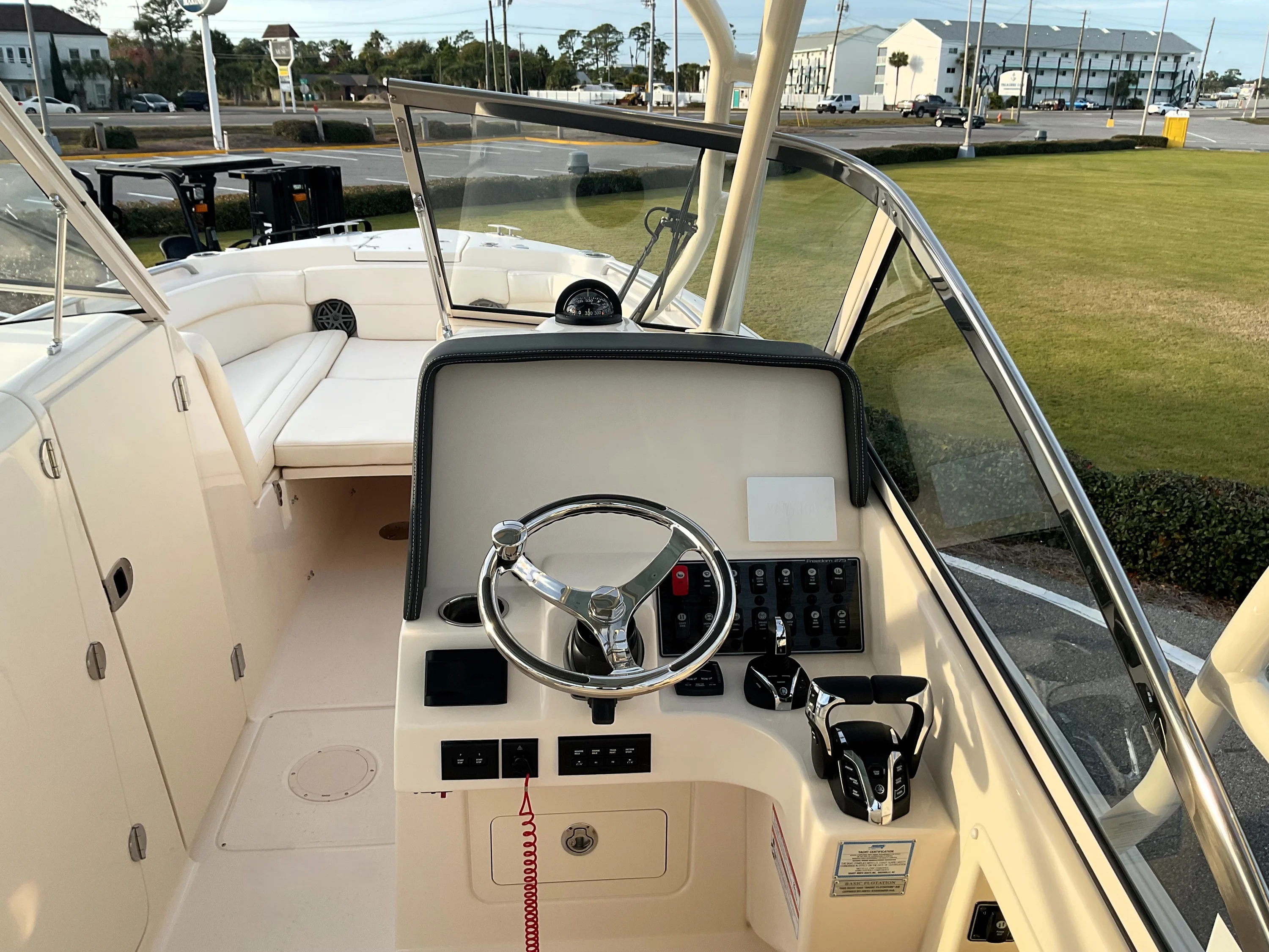 2026 Grady-White Freedom 275 Image Thumbnail #18