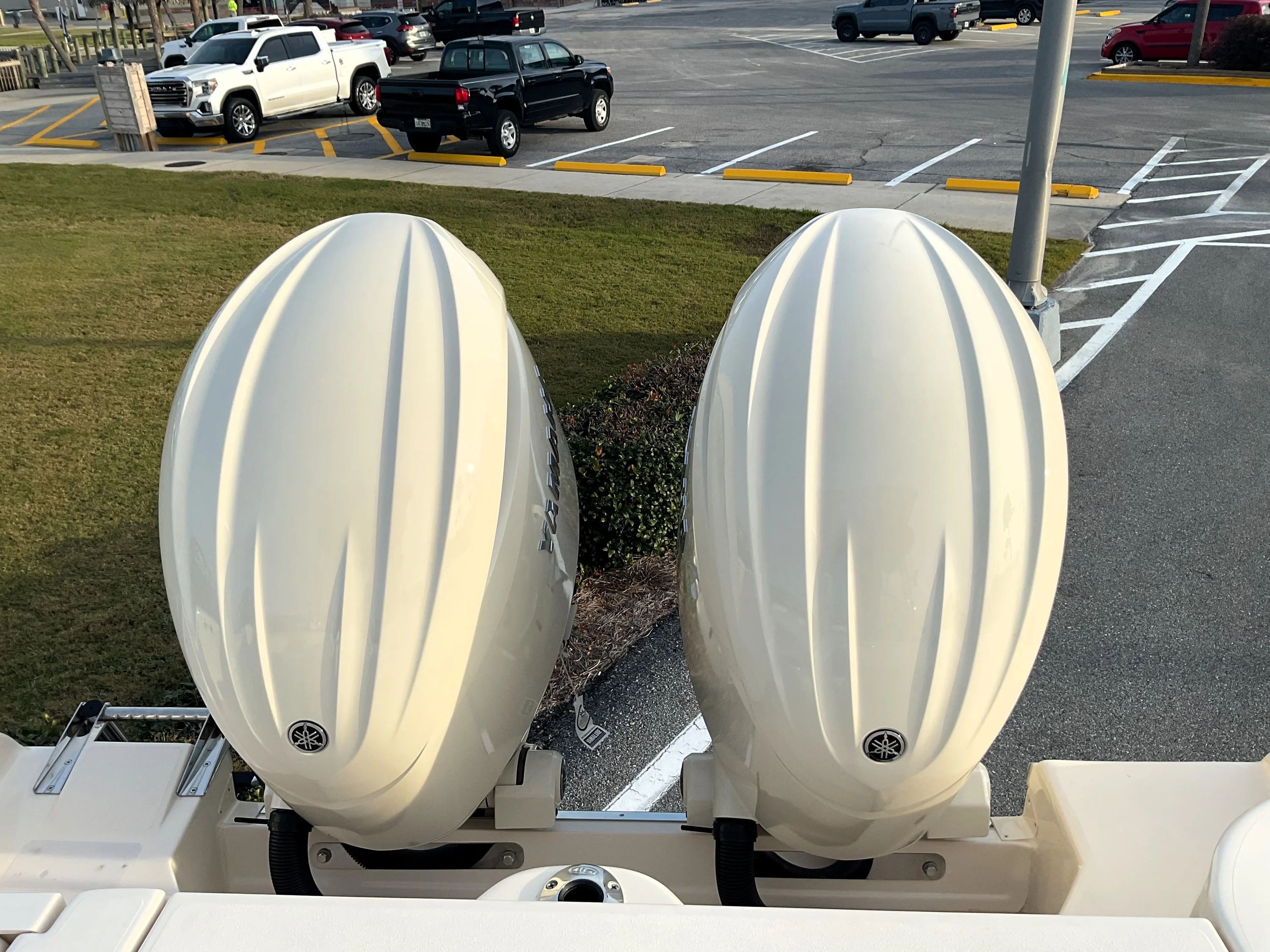 2026 Grady-White Freedom 275 Image Thumbnail #6