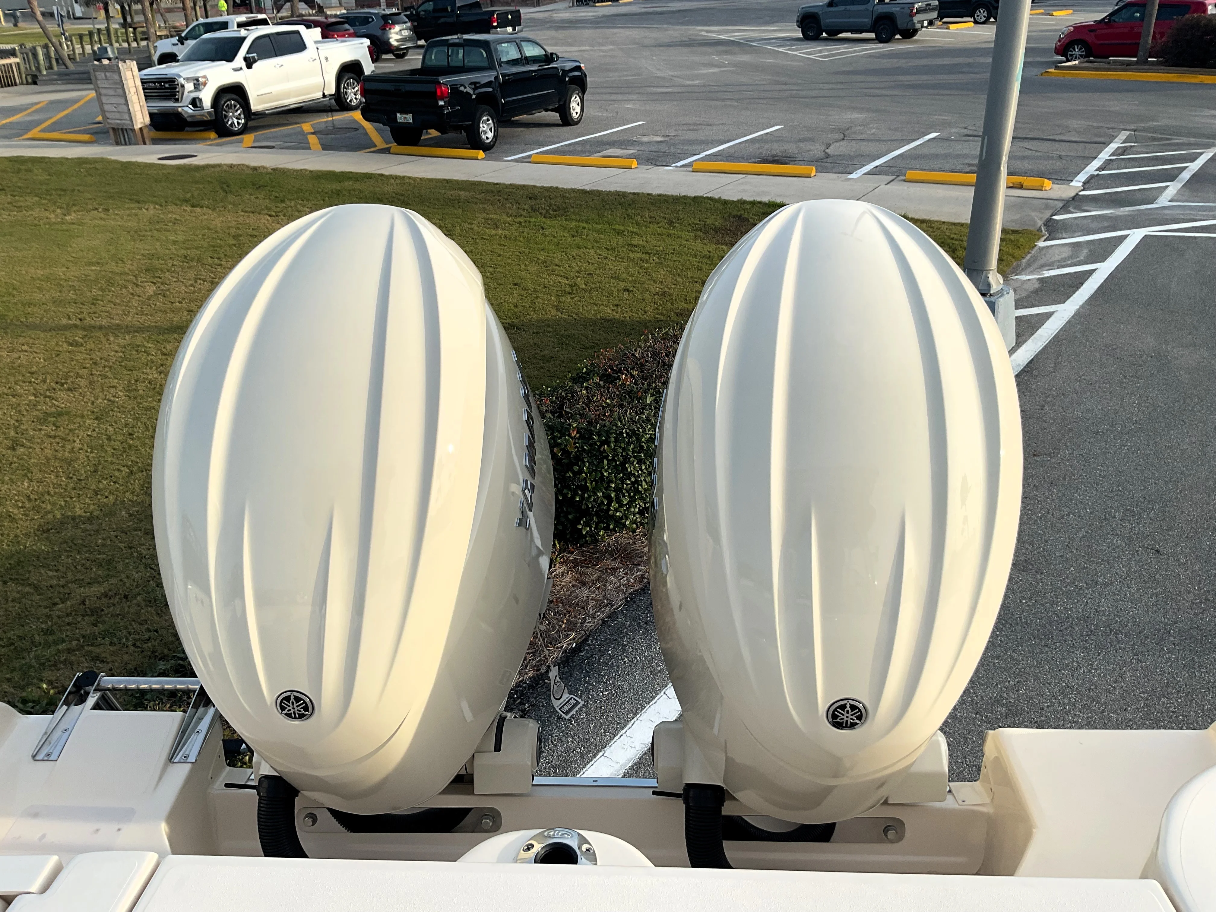 2026 Grady-White Freedom 275 Image Thumbnail #6