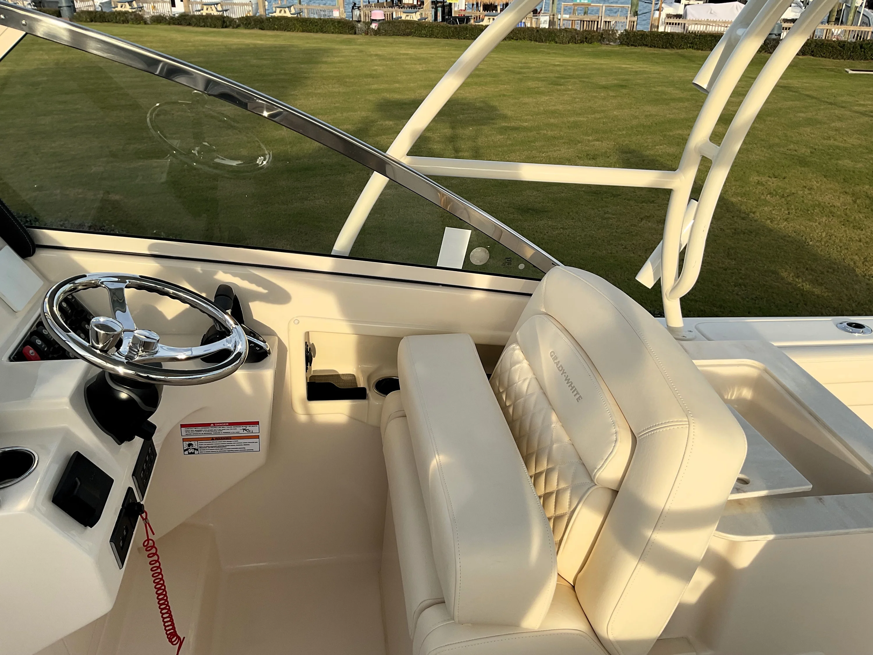 2026 Grady-White Freedom 275 Image Thumbnail #21