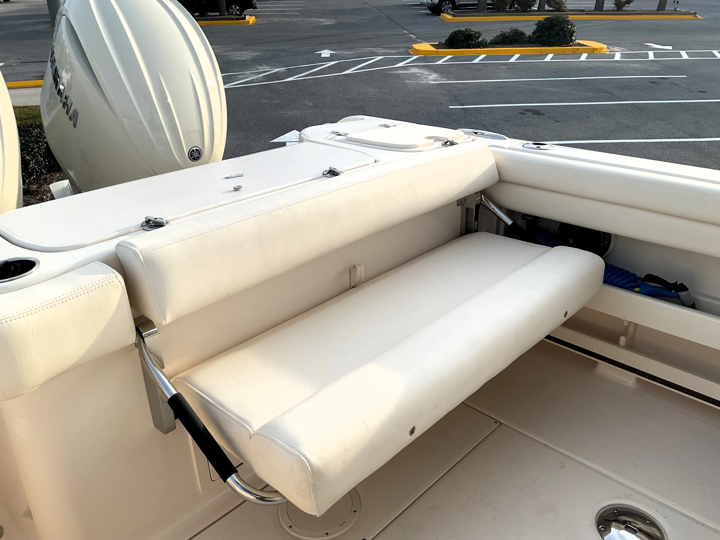 2026 Grady-White Freedom 275 Image Thumbnail #8