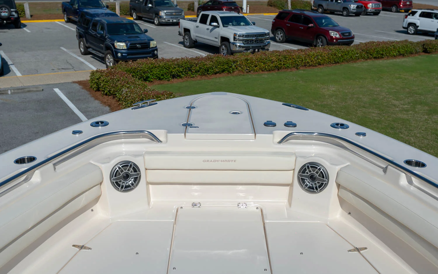 2026 Grady-White Canyon 336 Image Thumbnail #12