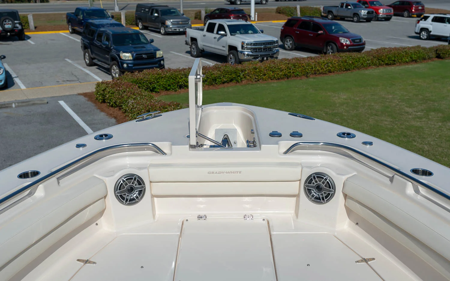 2026 Grady-White Canyon 336 Image Thumbnail #13