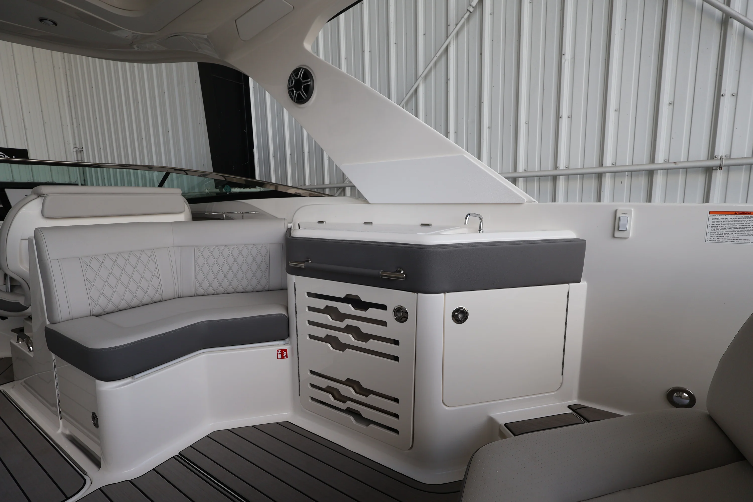 2026 Sea Ray SLX 310 Outboard Image Thumbnail #5