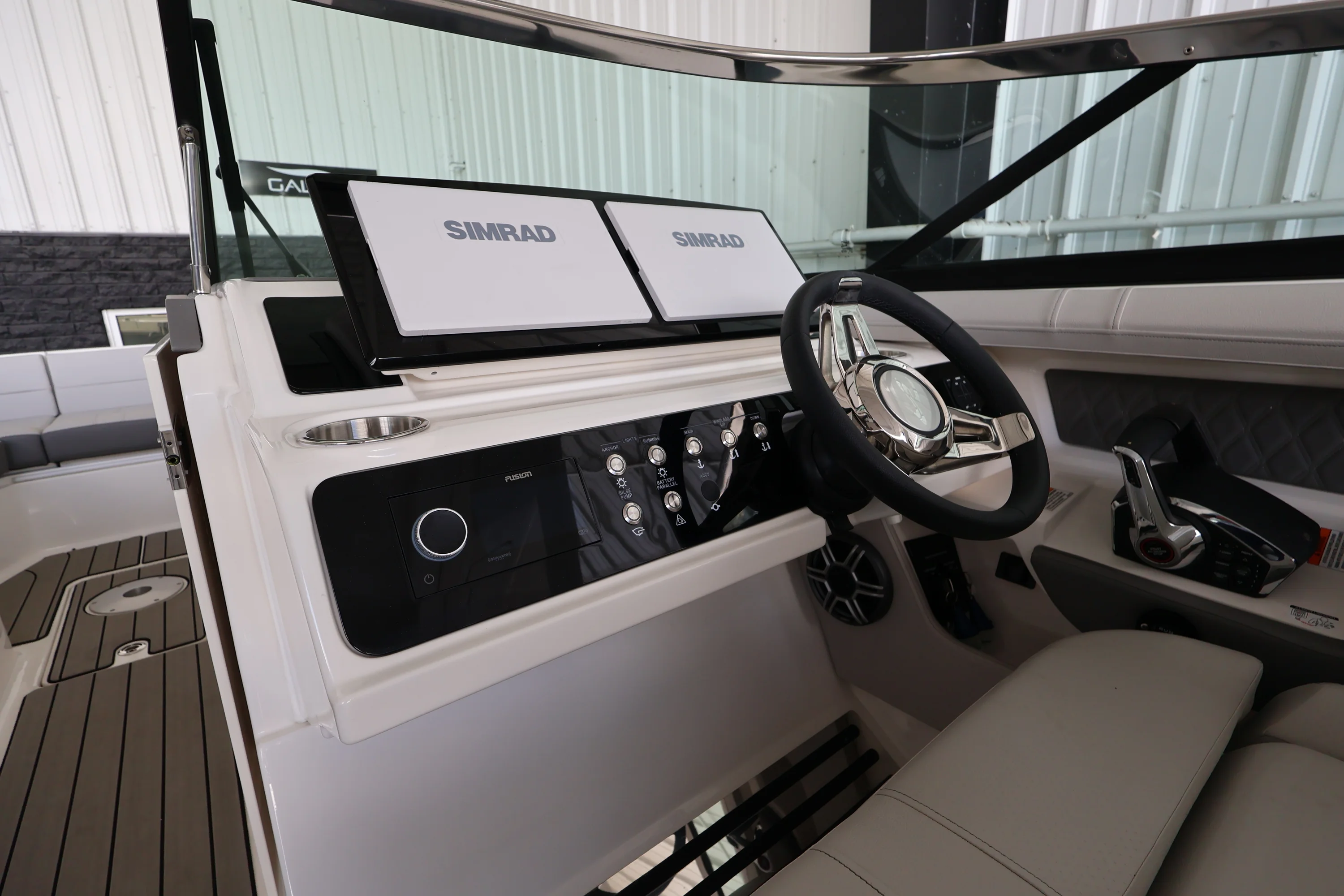 2026 Sea Ray SLX 310 Outboard Image Thumbnail #16