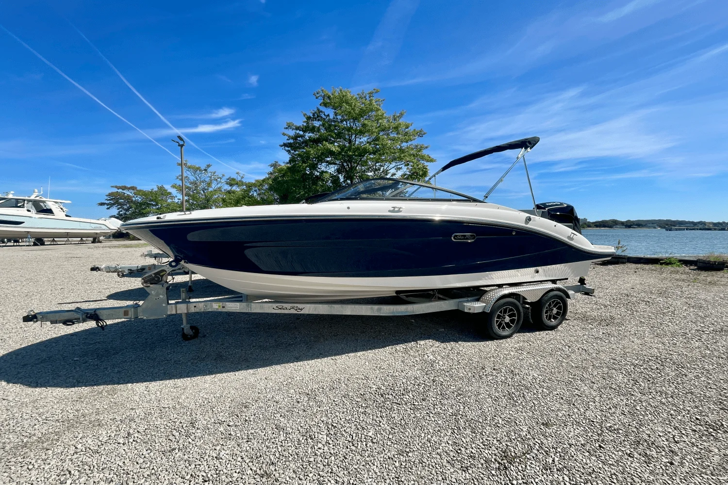 2026 Sea Ray SPX 210 Outboard Image Thumbnail #0